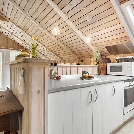 Lovely In With Kitchen Hébergement de vacances *